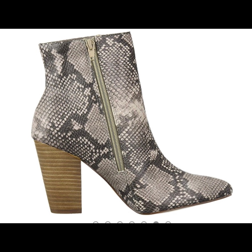 Carlos by Carlos Santana snake boots